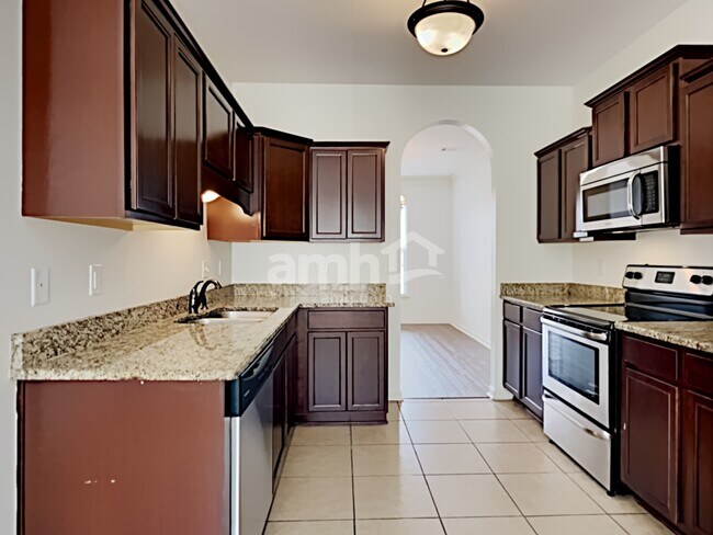 Foto del edificio - 1050 Kentshire Cv