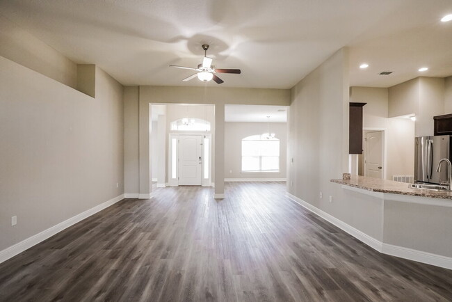 Foto del edificio - 506 W Leah Ct