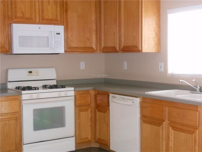 Foto del edificio - 6779 Grandview Ridge Ave