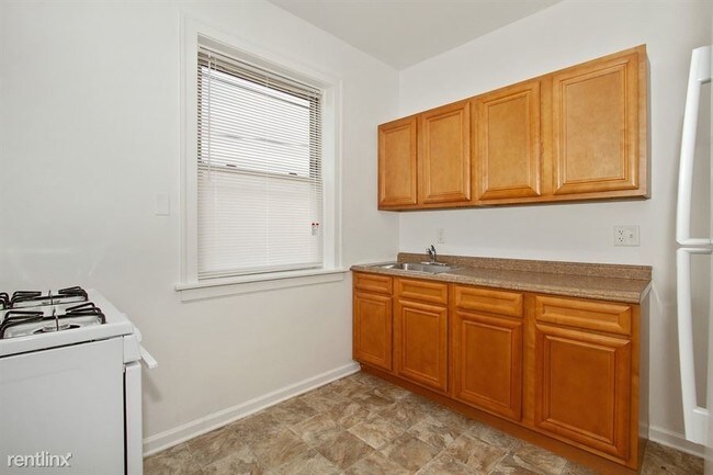 Foto del edificio - 7915 S Hermitage Ave