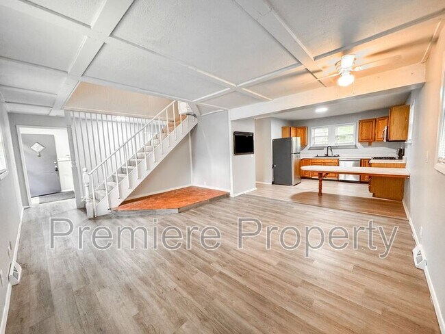 Foto del edificio - 11825 Roberts St