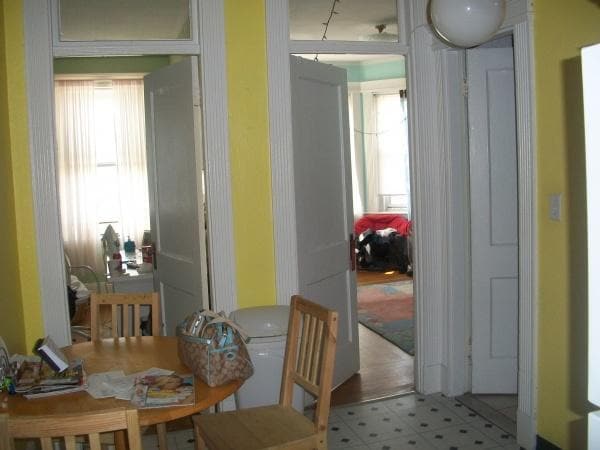 Building Photo - 463 Park Dr