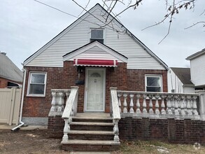 Building Photo - 77-03 166th St