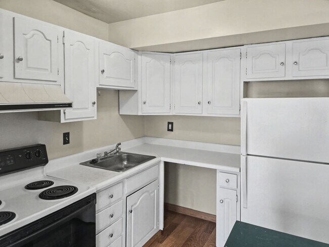 Foto del edificio - 3510 Kenbrooke Ct