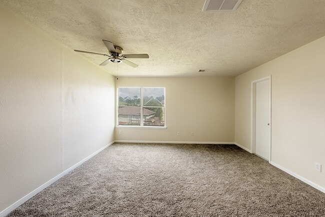 Building Photo - 8139 Sanders Glen Ln