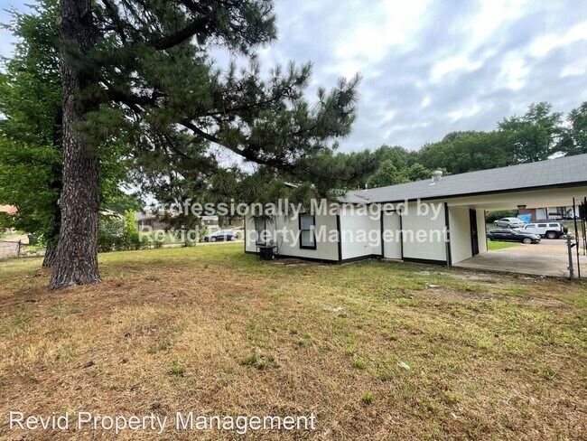 Foto del edificio - 4 br, 1 bath House - 5355 Beaverton Dr.