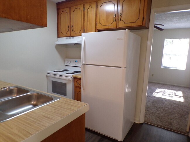 Foto del edificio - Rolling Meadows Apartments and Townhouses,...