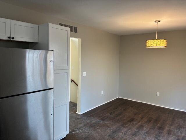 Building Photo - 3542 Burbank Dr