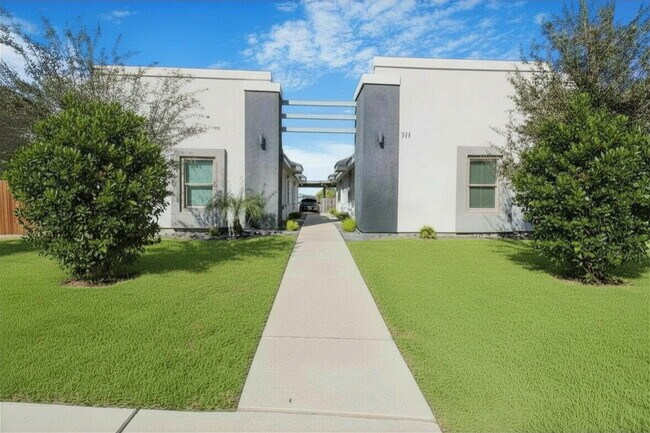 Foto del edificio - 511 N Lotto Ln
