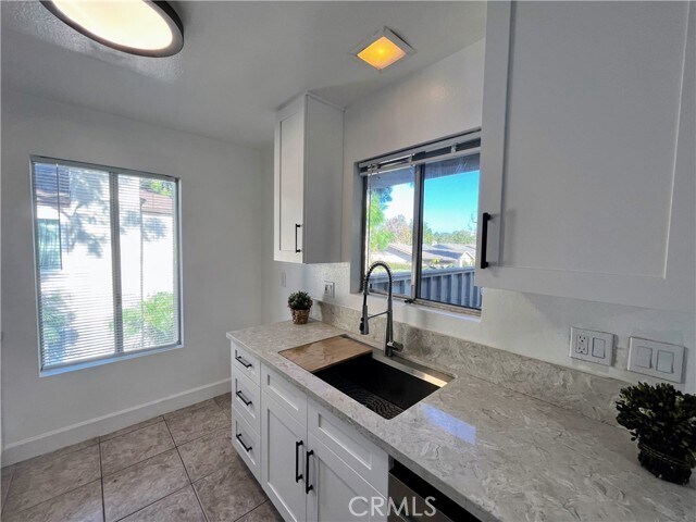 Building Photo - 1200 Cabrillo Park Dr