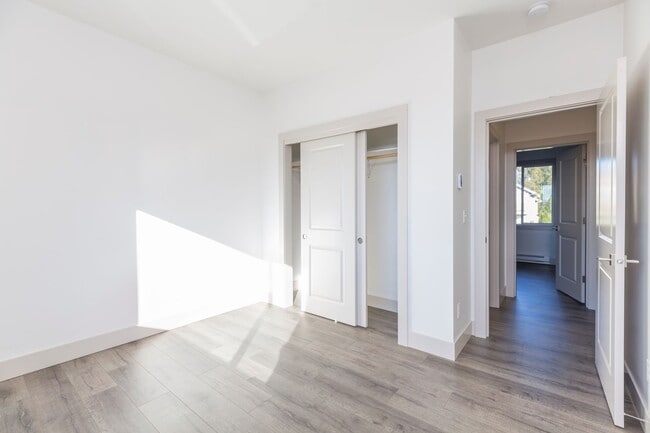 Building Photo - 2800 E Yesler Wy