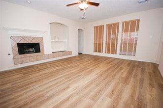 Building Photo - 310 Watercrest Harbor Ln