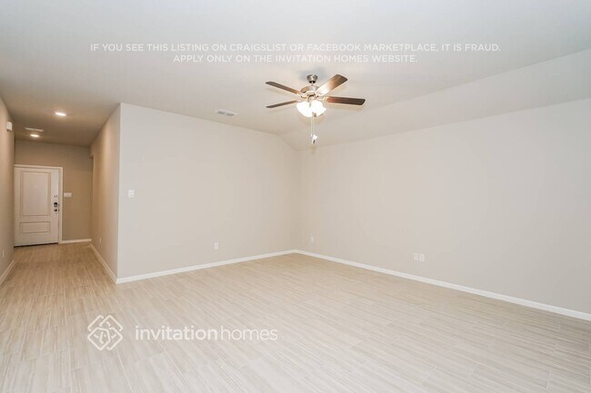 Building Photo - 444 Kaufman Dr