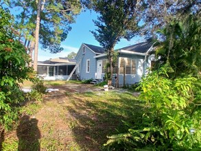 Building Photo - 8509 Claonia St