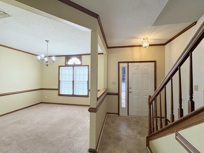 Foto del edificio - End unit 3 Bedrooms