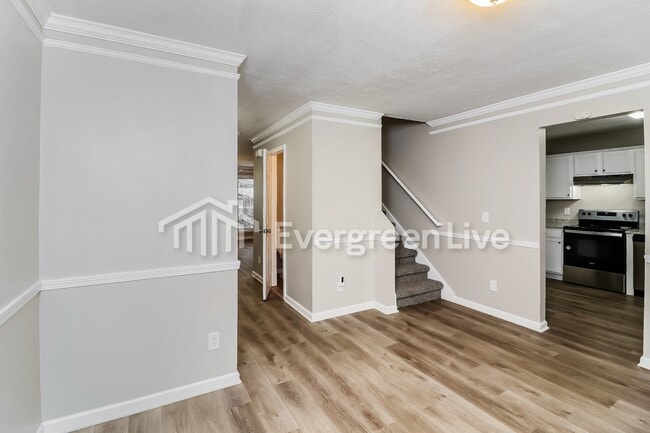 Foto del edificio - 3774 Cress Way Dr