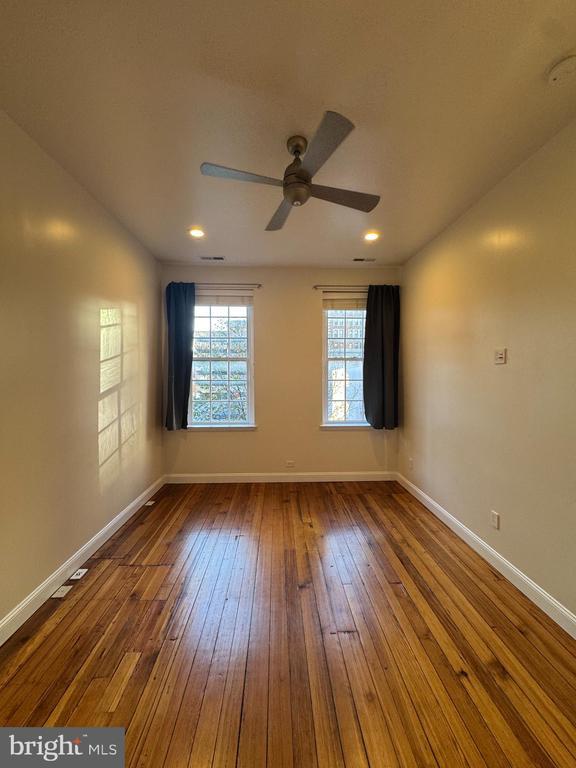 Building Photo - 1029 St Paul St