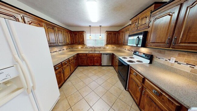 Foto del edificio - Coming Soon! 3 Bedroom home in the Northfi...