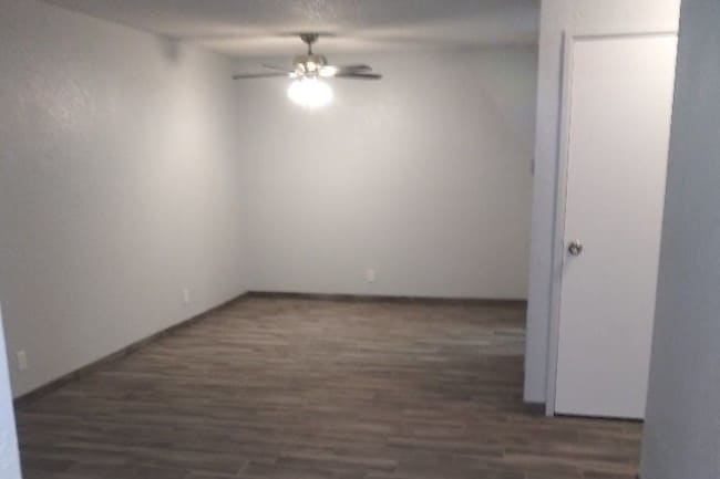Building Photo - 2825 N Los Felices Rd