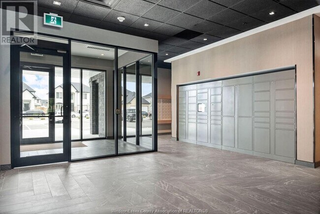 Photo du bâtiment - 1624 Lauzon Pkwy