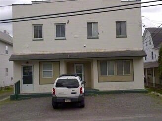 Primary Photo - 1121 Mill St