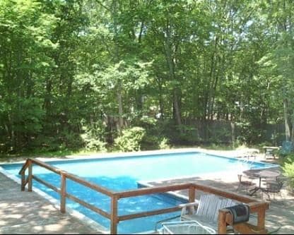 Building Photo - 7 Peconic Hills Dr