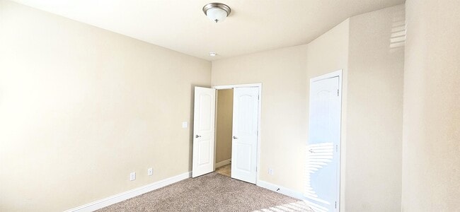 Building Photo - 6405 Hall of Fame Blvd