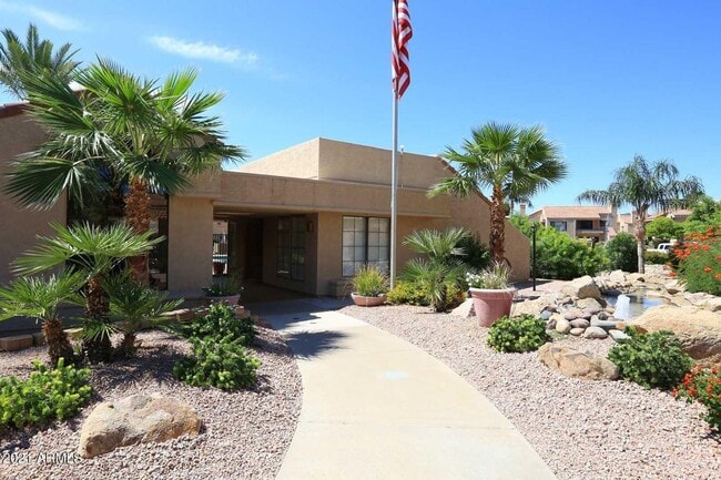 Building Photo - VENETIAN II 2 BEDROOM 2 BATH CONDO WITH GARAGE IN HEART OF NORTH SCOTTSDALE