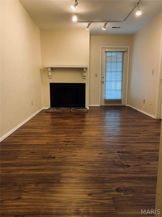 Building Photo - 114 Ashley Dr