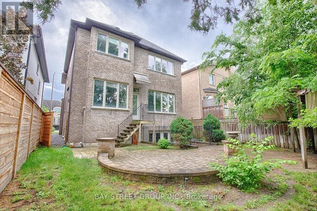 Building Photo - 500 Deloraine Ave