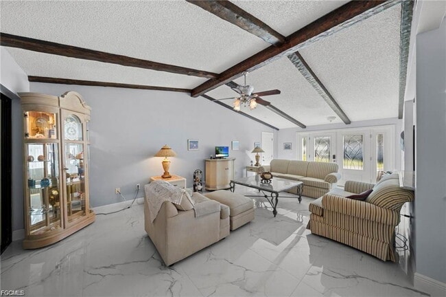 Foto del edificio - 11650 Pointe Cir