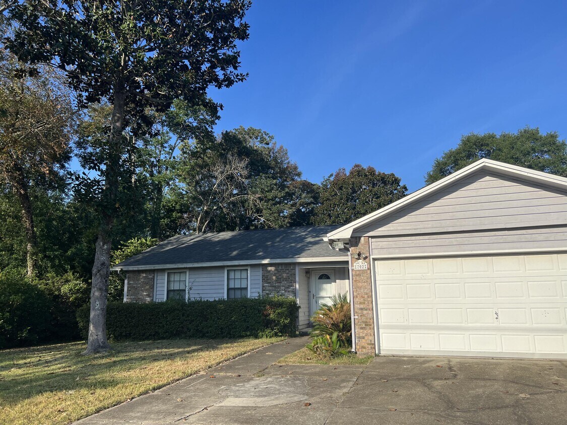 702 Kumquat Ave Niceville FL 32578 House For Rent In Niceville FL 