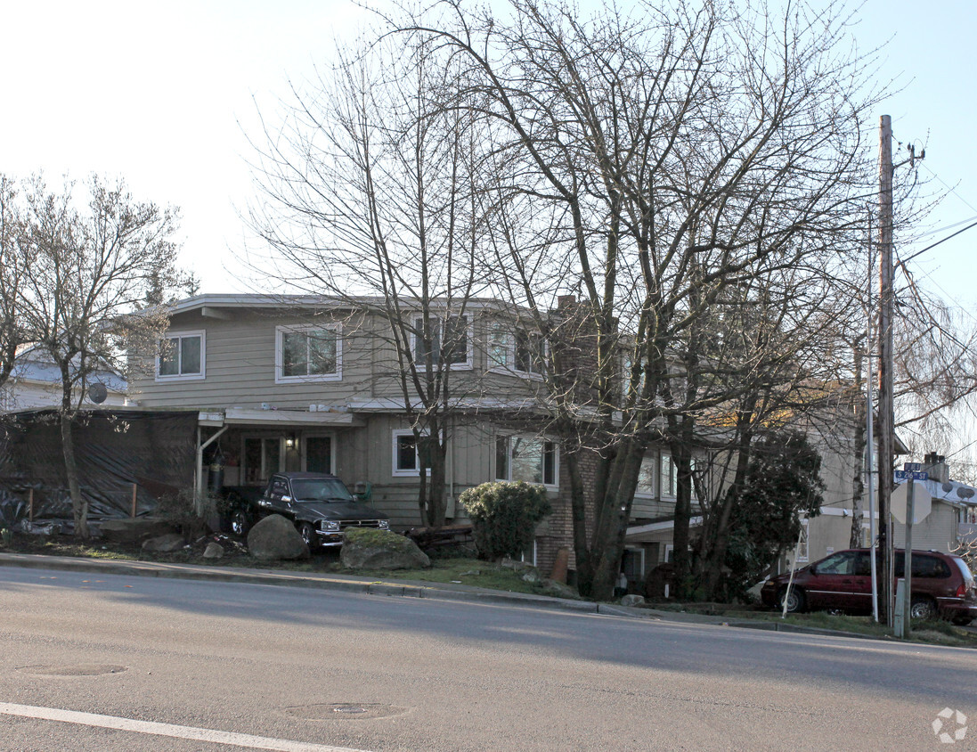 Building Photo - Glenbrook Apartments