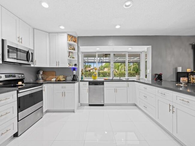 Photo - 10497 NW 4th Street, Fort Lauderdale, FL 33071 - 1713 House