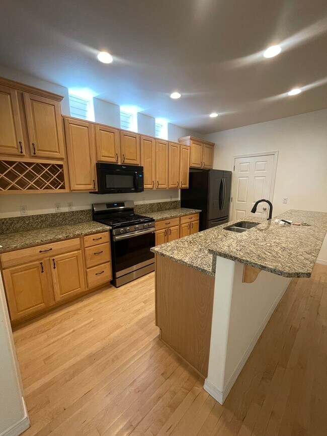 Foto del edificio - 2 Story Townhouse in Bend