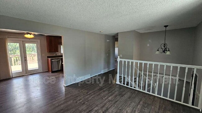 Building Photo - 9149 Flower Ct
