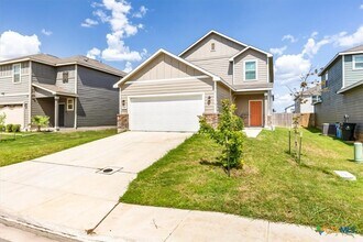 Building Photo - 2521 Ayers Dr
