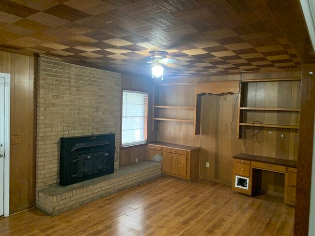 Building Photo - 506 Zetterower Rd