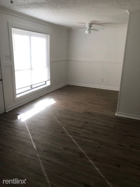 Foto del edificio - 3 br, 1 bath House - 4014 Nassau St