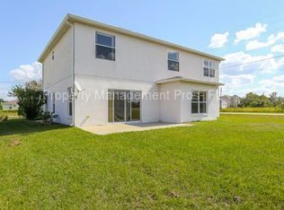 Foto del edificio - 401 Bloomfield Dr