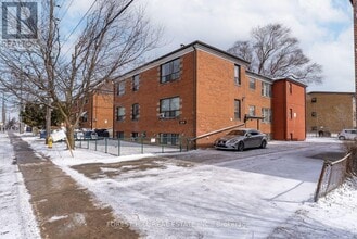 Building Photo - 2839 Keele St