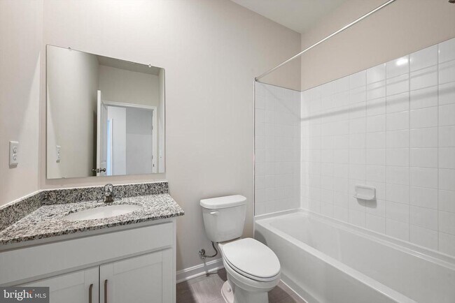 Building Photo - 120 Clerkenwell Dr