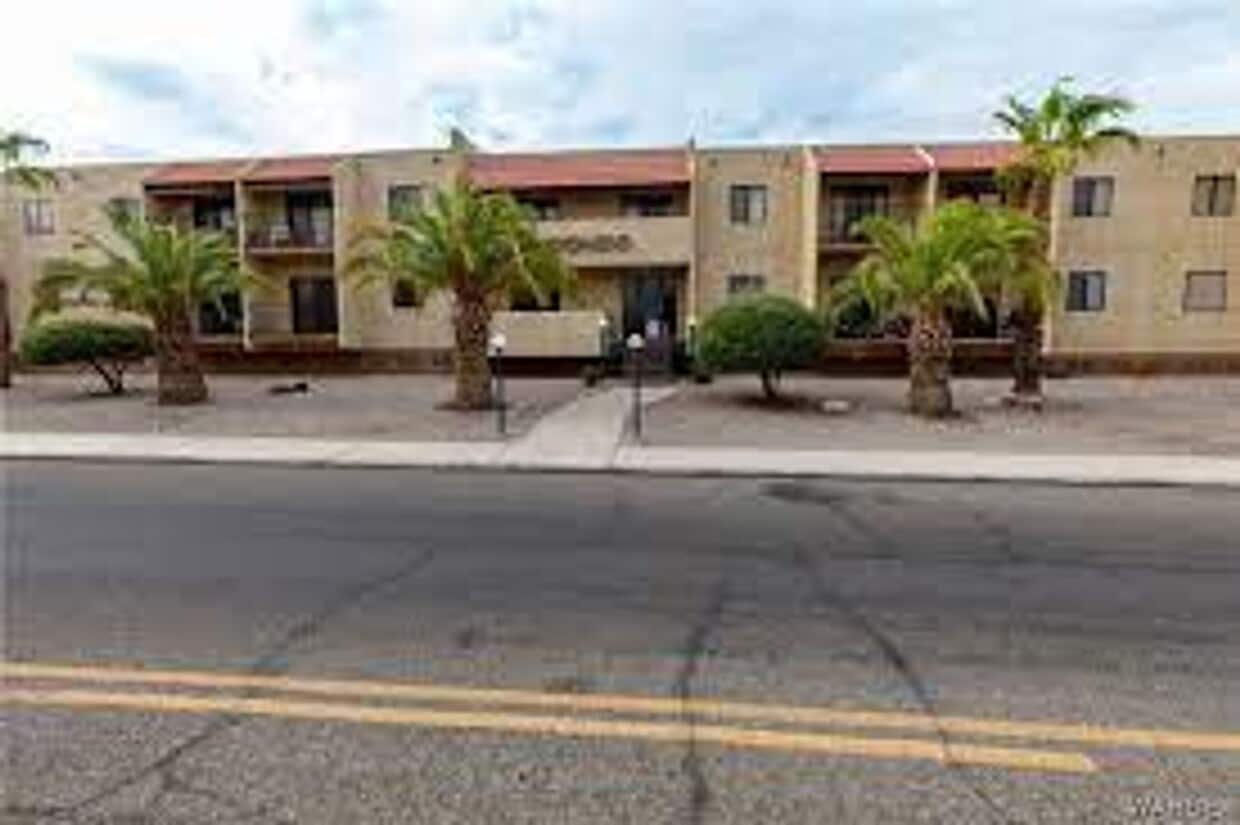 Foto principal - El Condo unit 1 bed, 1 & 3/4 bath