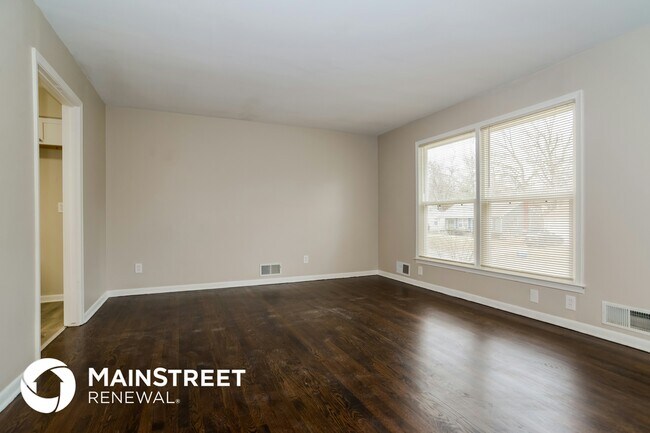 Foto del edificio - 8130 McGee St