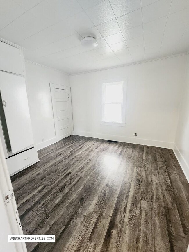 Building Photo - Newly Remodeled 3 Bedroom, 1 Bath Home for...