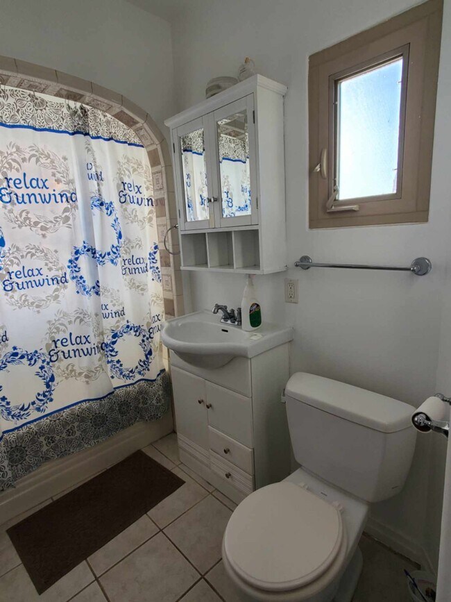 Full Bathroom - 10723 Lurline Ave
