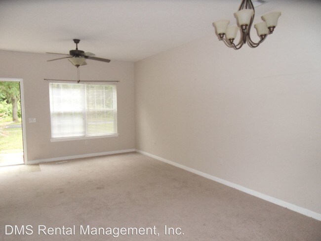 Building Photo - 3 br, 2.5 bath House - 1074 Martin Rd