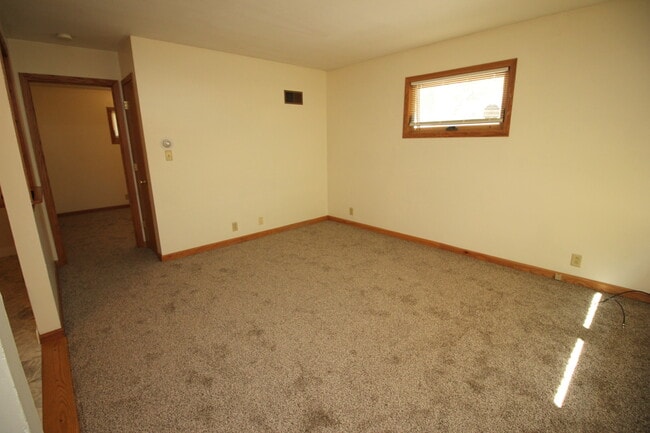 Living Room - 144 S 29th St