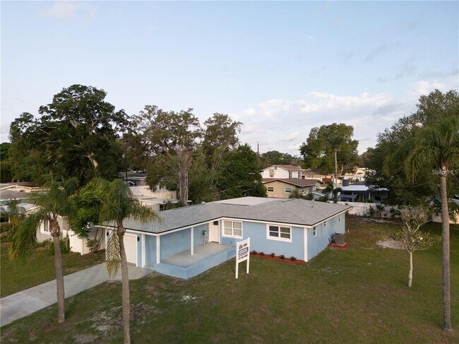 Building Photo - 10341 Kumquat Ln
