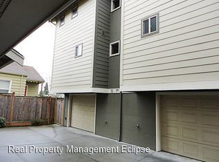 Building Photo - 3 br, 2.5 bath House - 3912 California Ave...